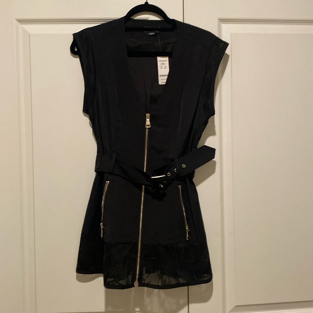 Bebe dress can be work over tights